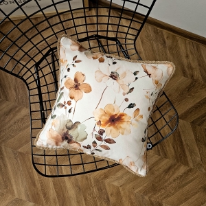 Poduszka AUTUMN BOUCLE wzór AT36 | akwarelowe beżowe kwiaty
