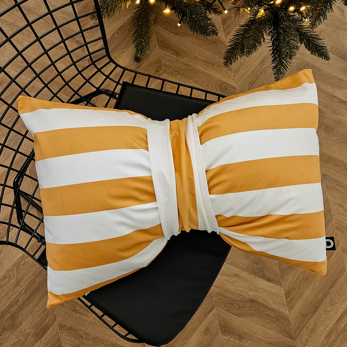 Poduszka XMAS wzór XM53 | Kokarda w paski musztardowa