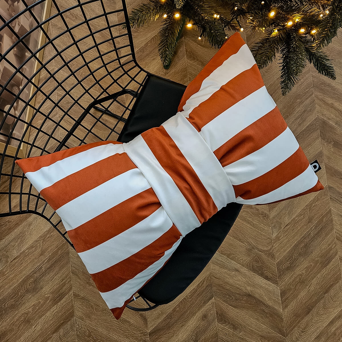 Poduszka XMAS wzór XM57 | Kokarda w paski karmelowa
