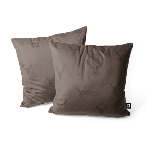 Poduszka XMAS wzór XM59 | Jelenie na brązowym tle 