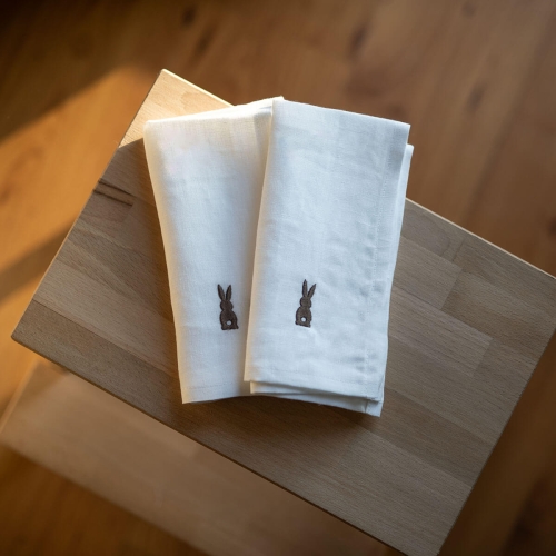 Komplet 2 lnianych podkładek z haftem LINEN | white 