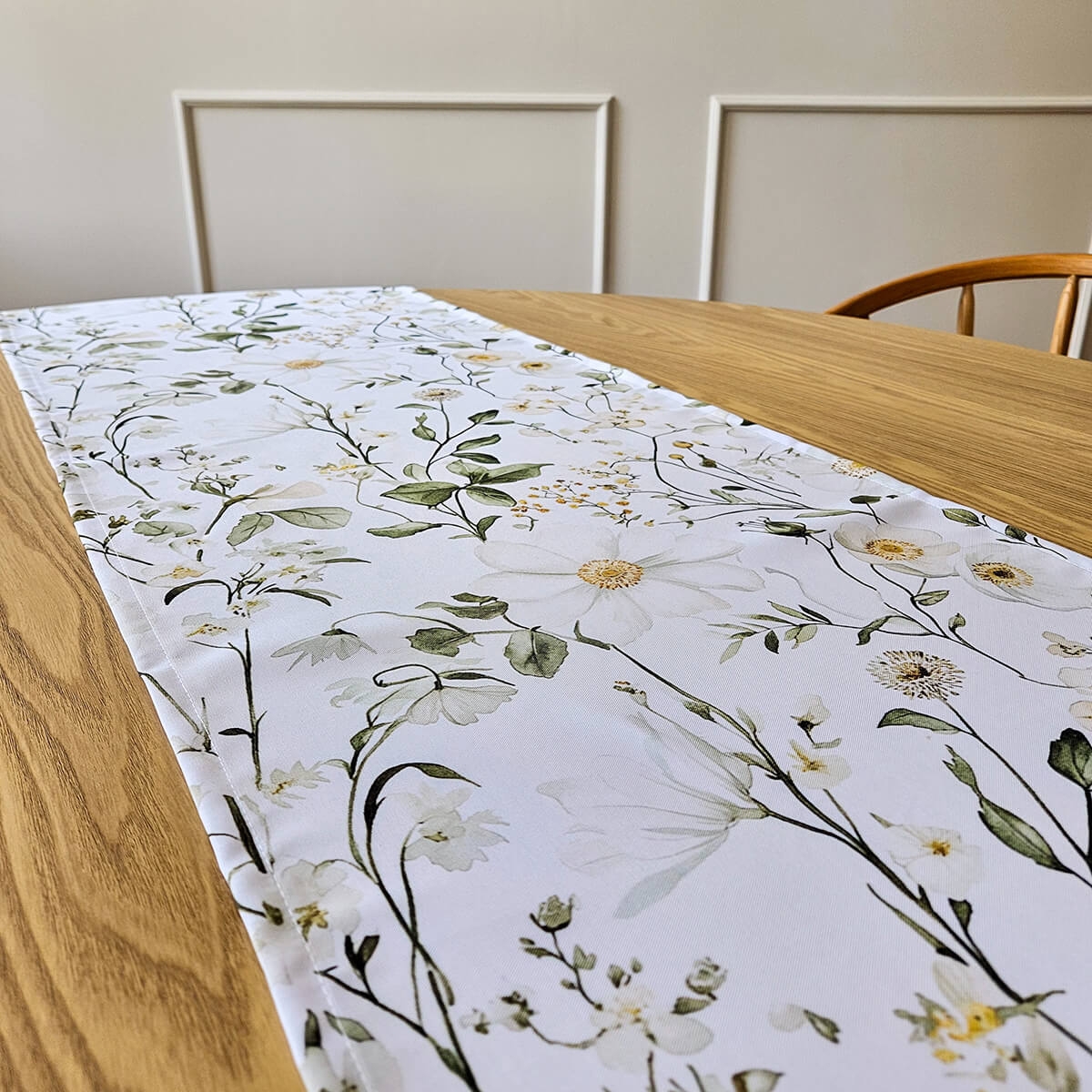 Bieżnik FLORAL wzór F42 | białe kwiatki